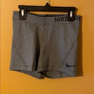 Nike pro shorts size small